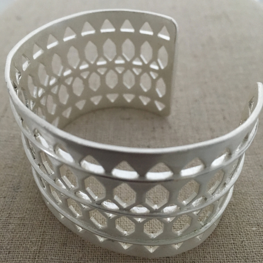 Stella & Dot Plait Cuff